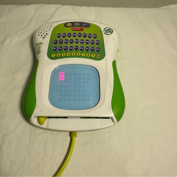 LeapFrog Scribble & Write Learning System Learn To write, Letters And Numbers . - Picture 2 of 6